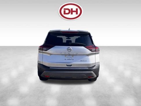 Used 2023 Nissan Rogue SV AWD/4WD image 9