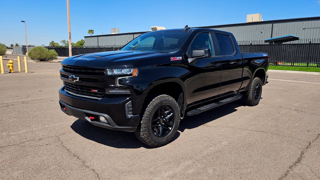 Used 2021 Chevrolet Silverado 1500 LT Trail Boss w/ Convenience Package II AWD/4WD image 4