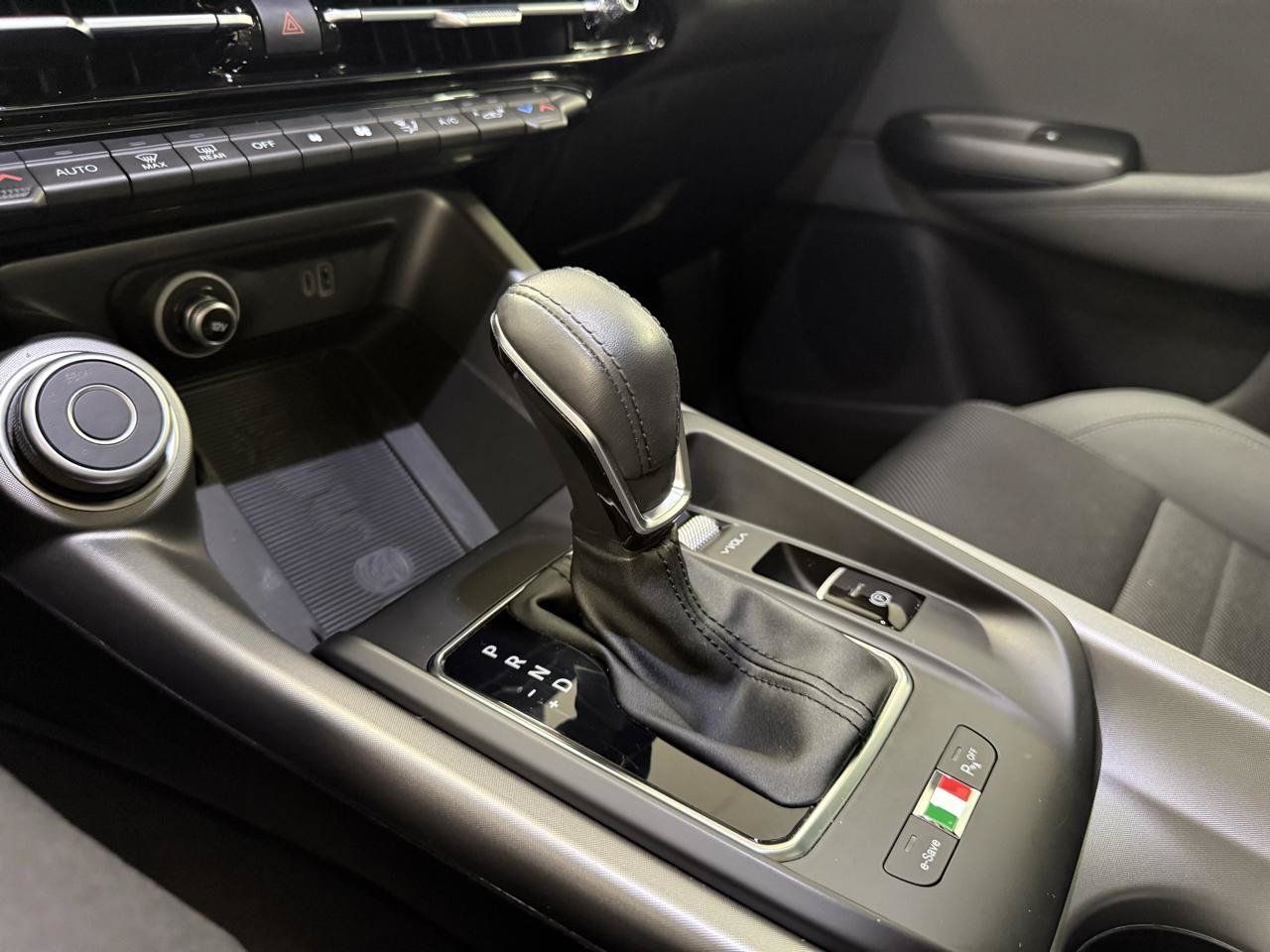 Used 2024 Alfa Romeo Tonale Ti AWD/4WD image 23