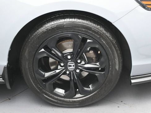 Used 2025 Honda Accord SE image 34