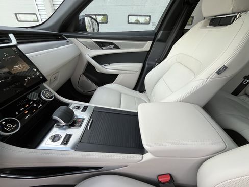 Used 2025 Jaguar F-PACE R-Dynamic S image 26