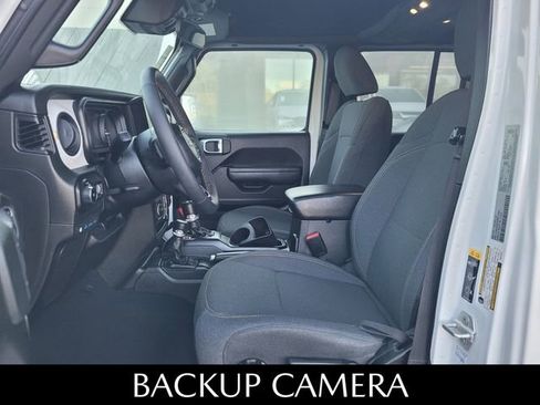 Used 2024 Jeep Wrangler Unlimited w/ Convenience Group image 6