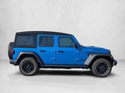 Used 2023 Jeep Wrangler Willys image 4