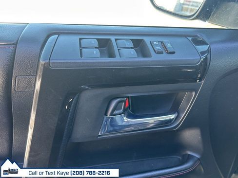 Used 2017 Toyota 4Runner TRD Off-Road Premium image 19