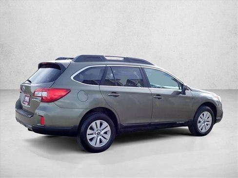 Used 2015 Subaru Outback 2.5i Premium image 4