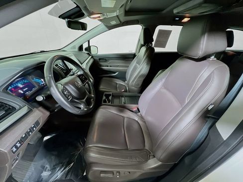 Used 2018 Honda Odyssey Touring image 18