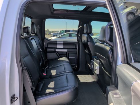 Used 2016 Ford F150 Lariat w/ Equipment Group 502A Luxury AWD/4WD image 11