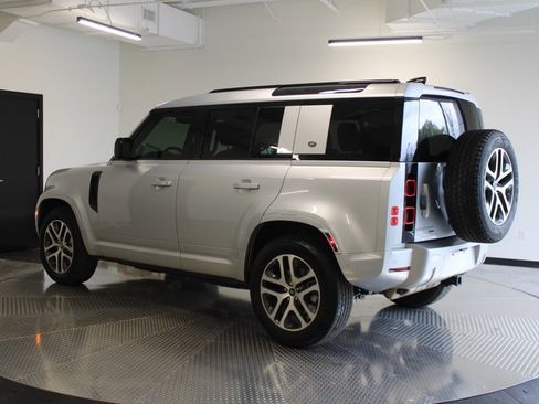 Used 2022 Land Rover Defender 110 XS Edition image 4