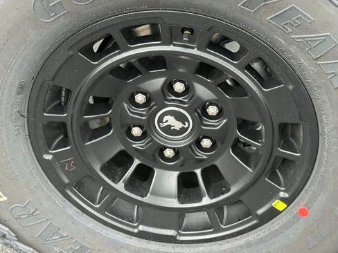 New 2026 Ford Bronco Badlands image 13