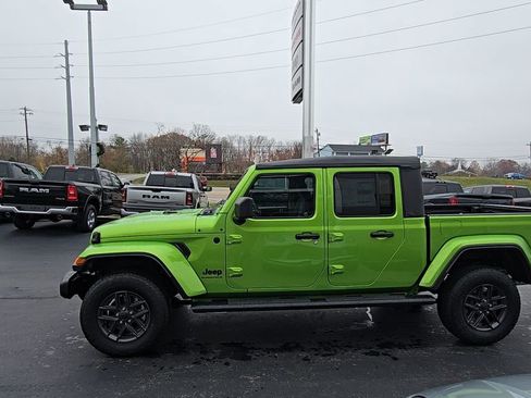 New 2026 Jeep Gladiator Sport AWD/4WD image 5