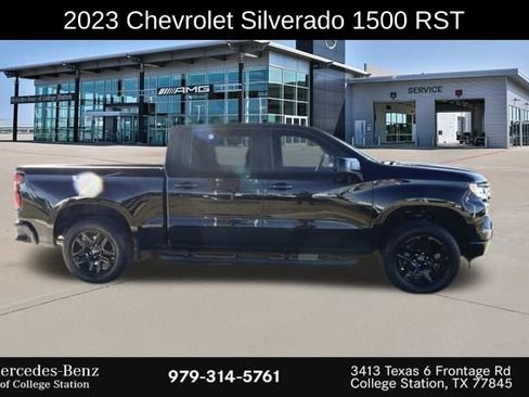 Used 2023 Chevrolet Silverado 1500 RST w/ Z71 Off-Road Package image 2