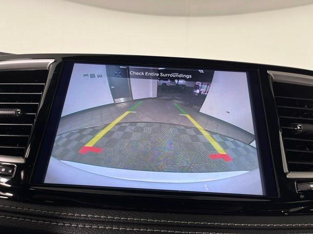 Used 2026 Chrysler Pacifica Select FWD image 32