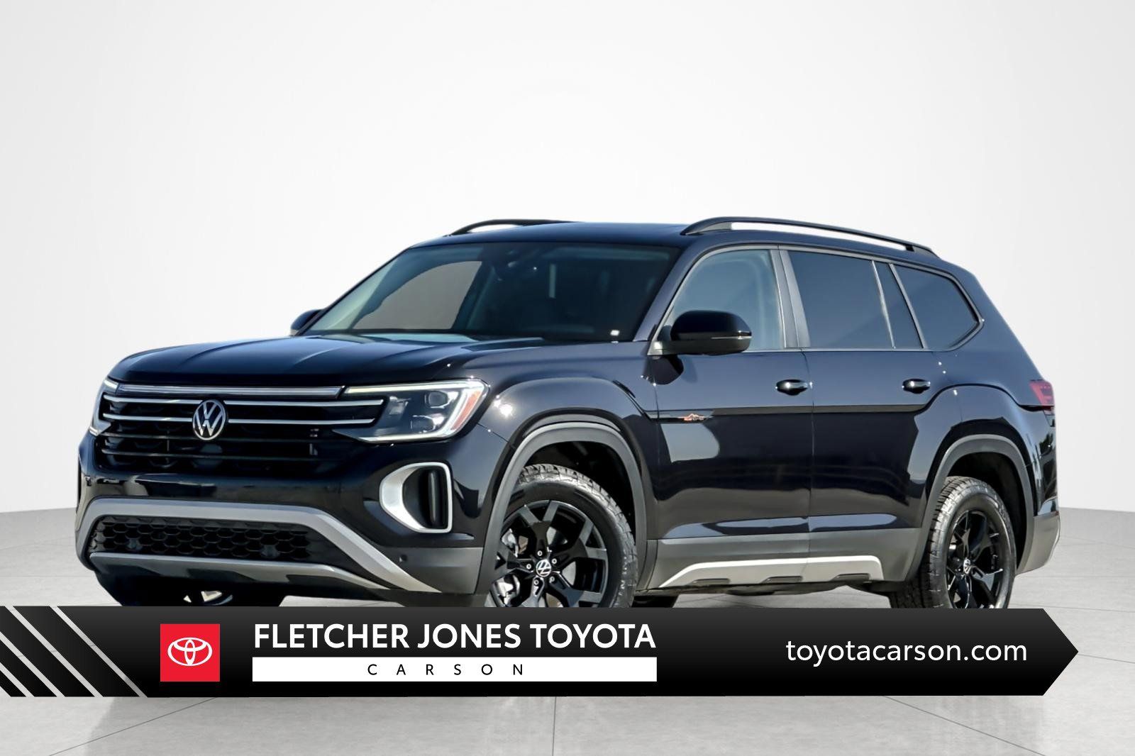 Used 2024 Volkswagen Atlas Peak Edition SE AWD/4WD image 1