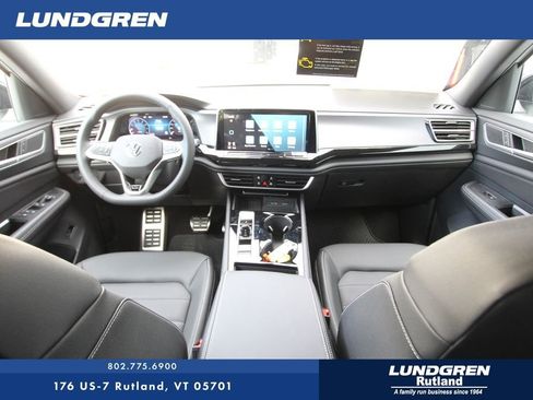 New 2026 Volkswagen Atlas Cross Sport SEL R-Line image 3