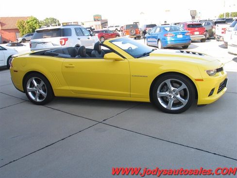 Used 2015 Chevrolet Camaro SS w/ RS Package RWD image 39