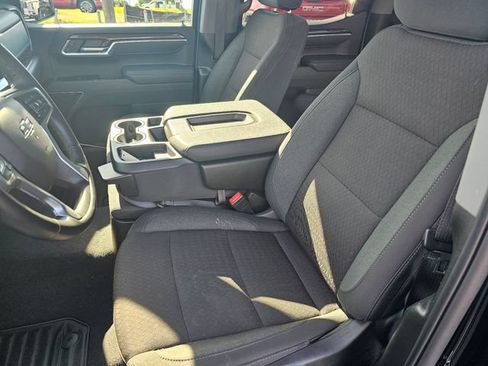 Used 2026 Chevrolet Silverado 1500 RST AWD/4WD image 17