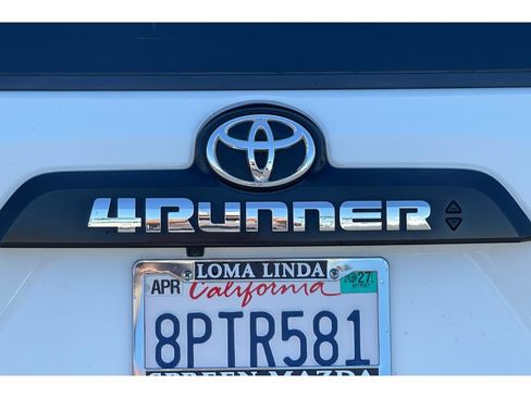 Used 2020 Toyota 4Runner TRD Off-Road Premium w/ Moonroof Package AWD/4WD image 18