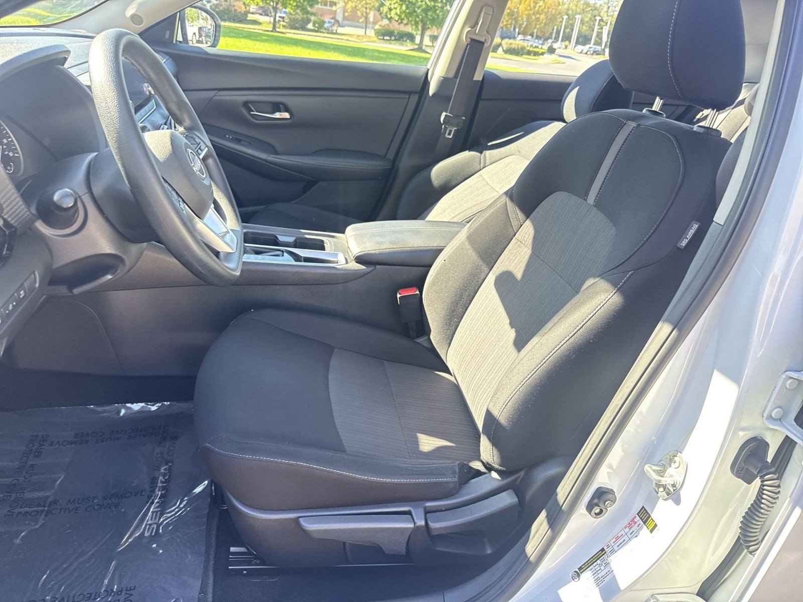 Used 2024 Nissan Sentra SV FWD image 13