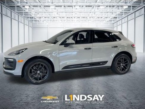 Used 2023 Porsche Macan Turbo AWD/4WD image 6