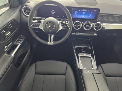 New 2026 Mercedes-Benz GLB 250 image 10