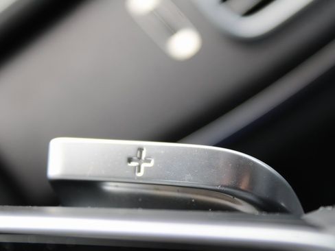 Used 2024 Mercedes-Benz GLE 350 4MATIC image 34