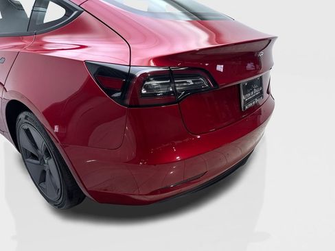Used 2023 Tesla Model 3 Standard Range image 19