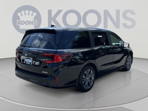 Used 2025 Honda Odyssey Touring image 7