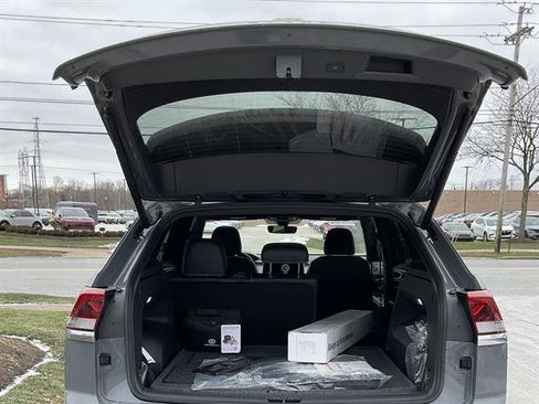 New 2026 Volkswagen Atlas Cross Sport SE image 5