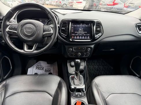 Used 2020 Jeep Compass Limited AWD/4WD image 12