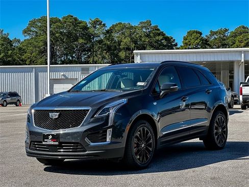 Used 2022 Cadillac XT5 Sportv w/ Technology Package image 4