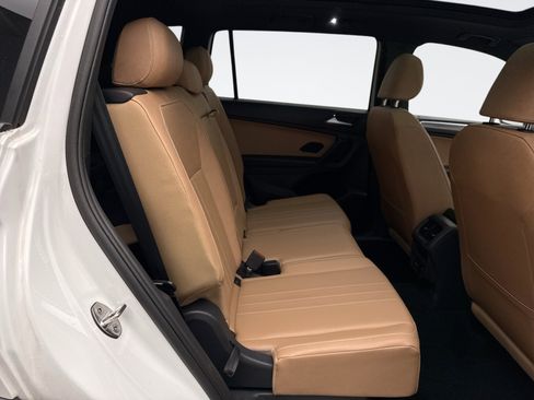 Used 2024 Volkswagen Tiguan SE R-Line image 19