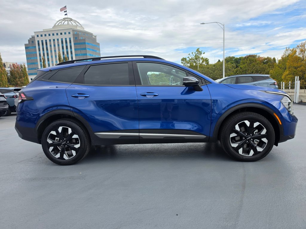 Certified 2024 Kia Sportage X-Line AWD/4WD image 2
