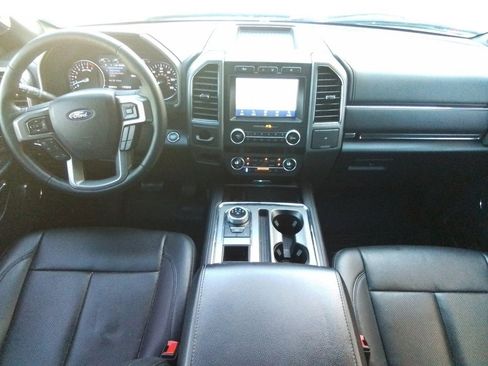Used 2021 Ford Expedition XLT image 10