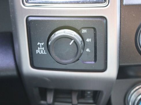 Used 2020 Ford F250 Platinum w/ FX4 Off-Road Package AWD/4WD image 27