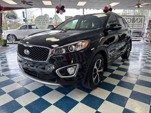 Used 2018 Kia Sorento EX w/ EX Advanced Touring Package image 3