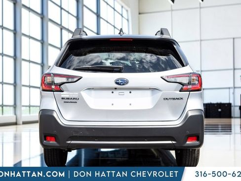 Used 2025 Subaru Outback Onyx Edition AWD/4WD image 21