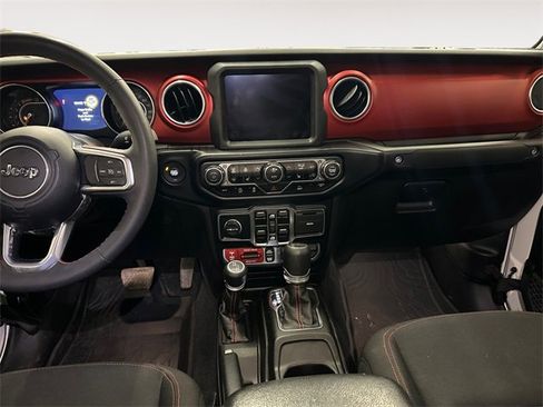 Used 2023 Jeep Gladiator Rubicon w/ Cold Weather Group image 10