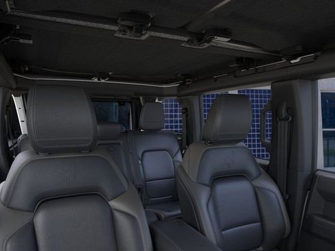New 2025 Ford Bronco Outer Banks image 13