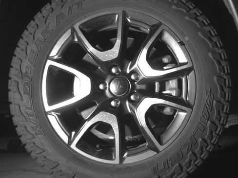 Used 2025 Jeep Compass Trailhawk AWD/4WD image 13