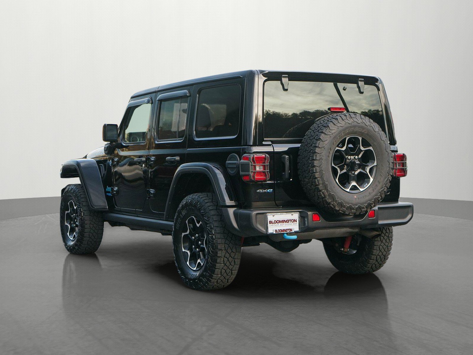 Used 2021 Jeep Wrangler Unlimited Rubicon 4xe w/ Cold Weather Group AWD/4WD image 5