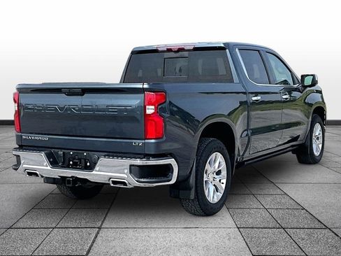 Used 2021 Chevrolet Silverado 1500 LTZ w/ Technology Package AWD/4WD image 11