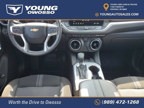 Used 2024 Chevrolet Blazer LT w/ Convenience Package FWD image 1