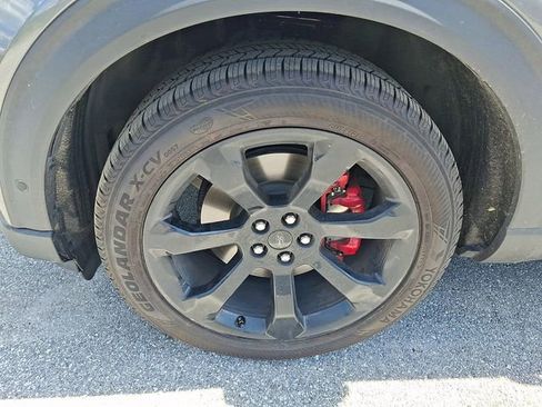 Certified 2021 Ford Explorer ST w/ Equipment Group 401A AWD/4WD image 5