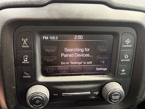 Used 2020 Jeep Renegade Sport w/ UConnect 7.0 Group FWD image 26