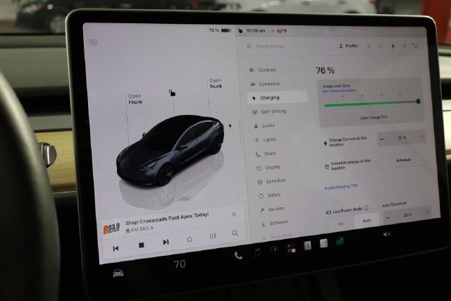Used 2023 Tesla Model 3 Standard Range RWD image 27