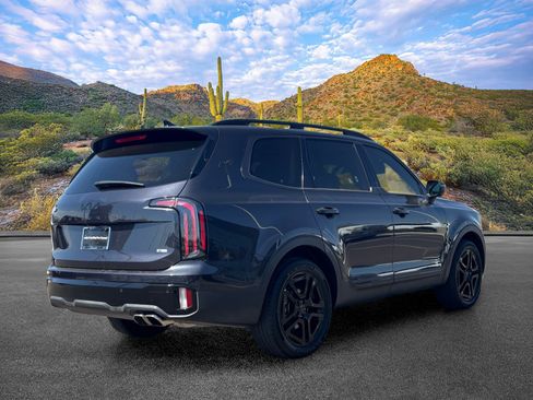Used 2025 Kia Telluride EX X-Line AWD/4WD image 4