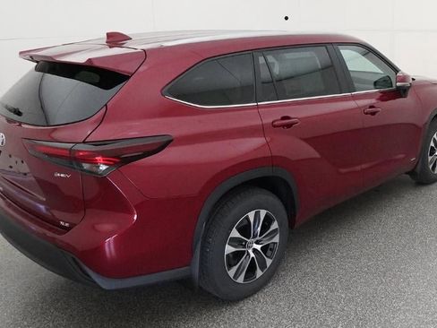 New 2026 Toyota Highlander XLE AWD/4WD image 9