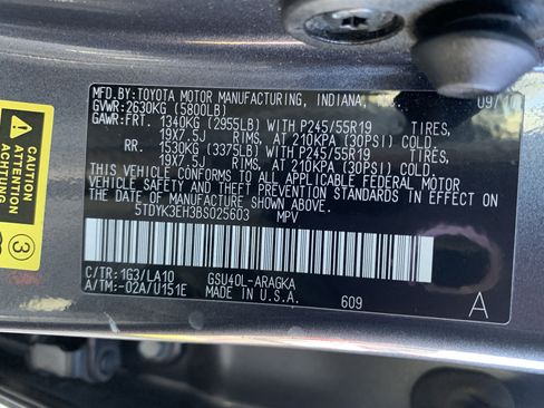 Used 2011 Toyota Highlander Limited image 36