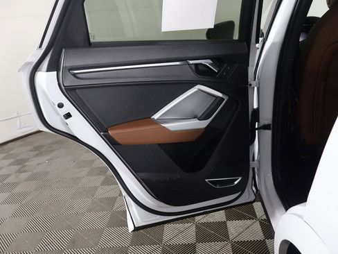 Used 2021 Audi Q3 2.0T Premium Plus image 26