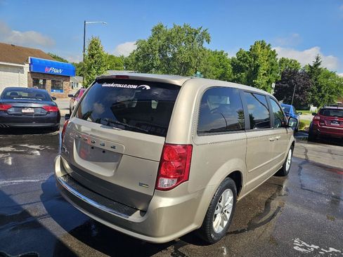 Used 2013 Dodge Grand Caravan SXT FWD image 11